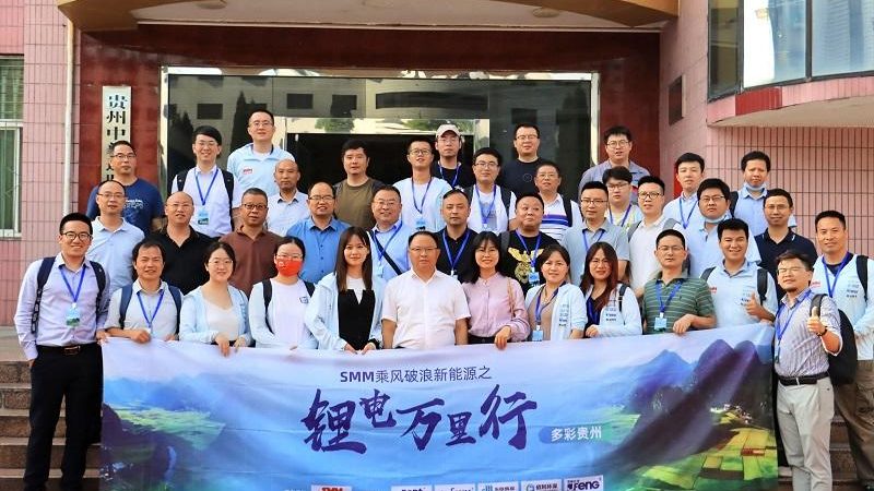 家用光伏板一瓦价格揭秘：影响因素与选购要点**